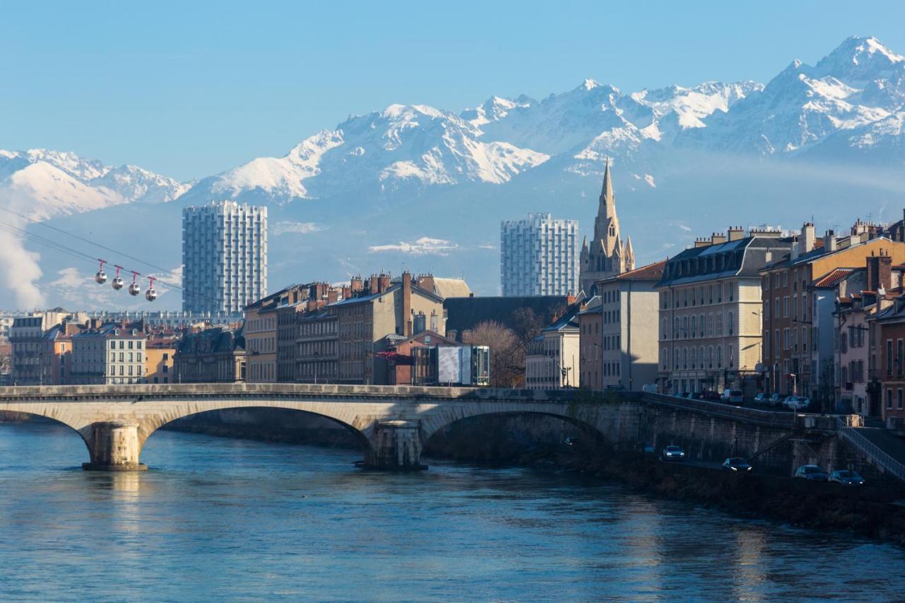 Studio Plein Centre, Calme, Parking Inclus, Piscine Et Gardien Grenoble Bagian luar foto